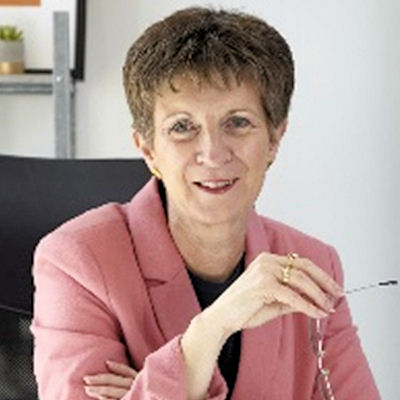 Helen Dos Santos